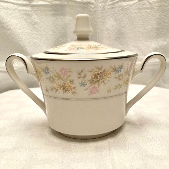 VINTAGE Noritake “Blossom Time” #7150 Fine Ivory China Sugar Bowl & Lid - Picture 1 of 9